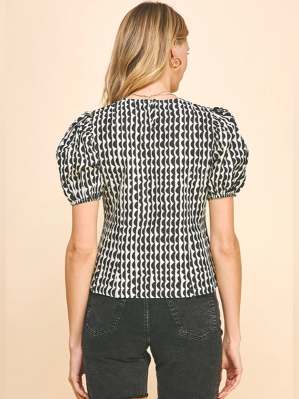 NWOT Pinch Monochrome Patterned Puff Sleeve Blouse Size L - Picture 2 of 10